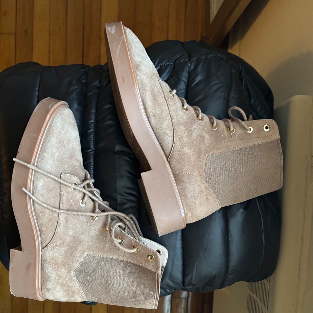 Stuart Weitzman Boots‎ - Picture 3 of 5